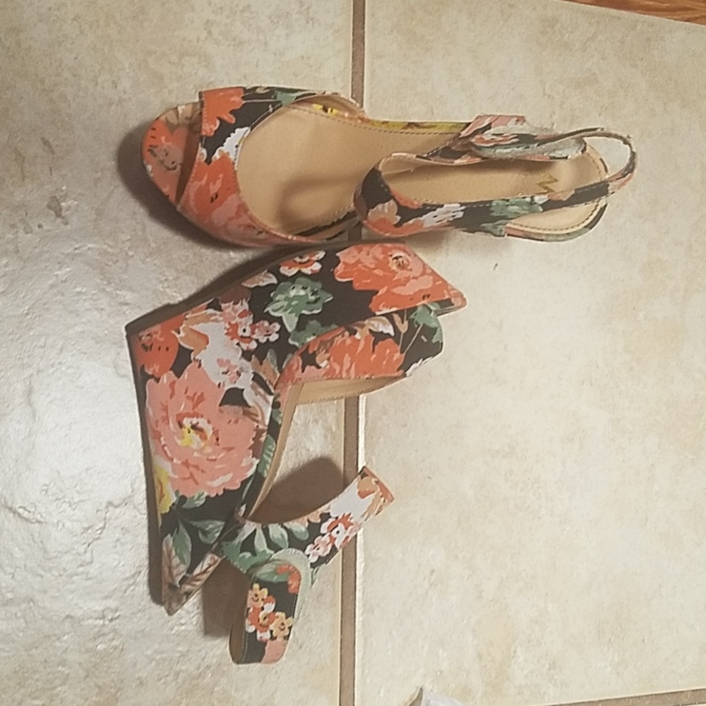 Madison platform - Picture 2 of 3